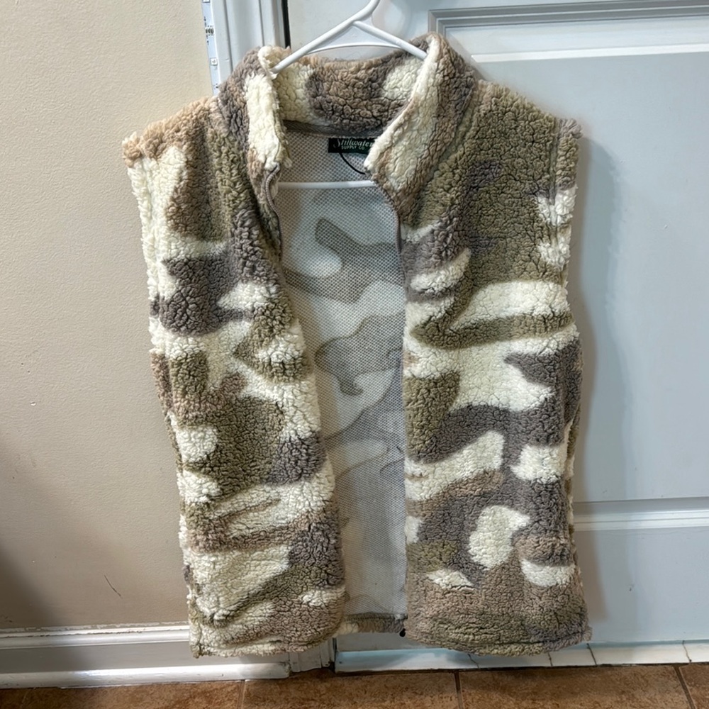 Cozy Sherpa Vest in Cream and Brown